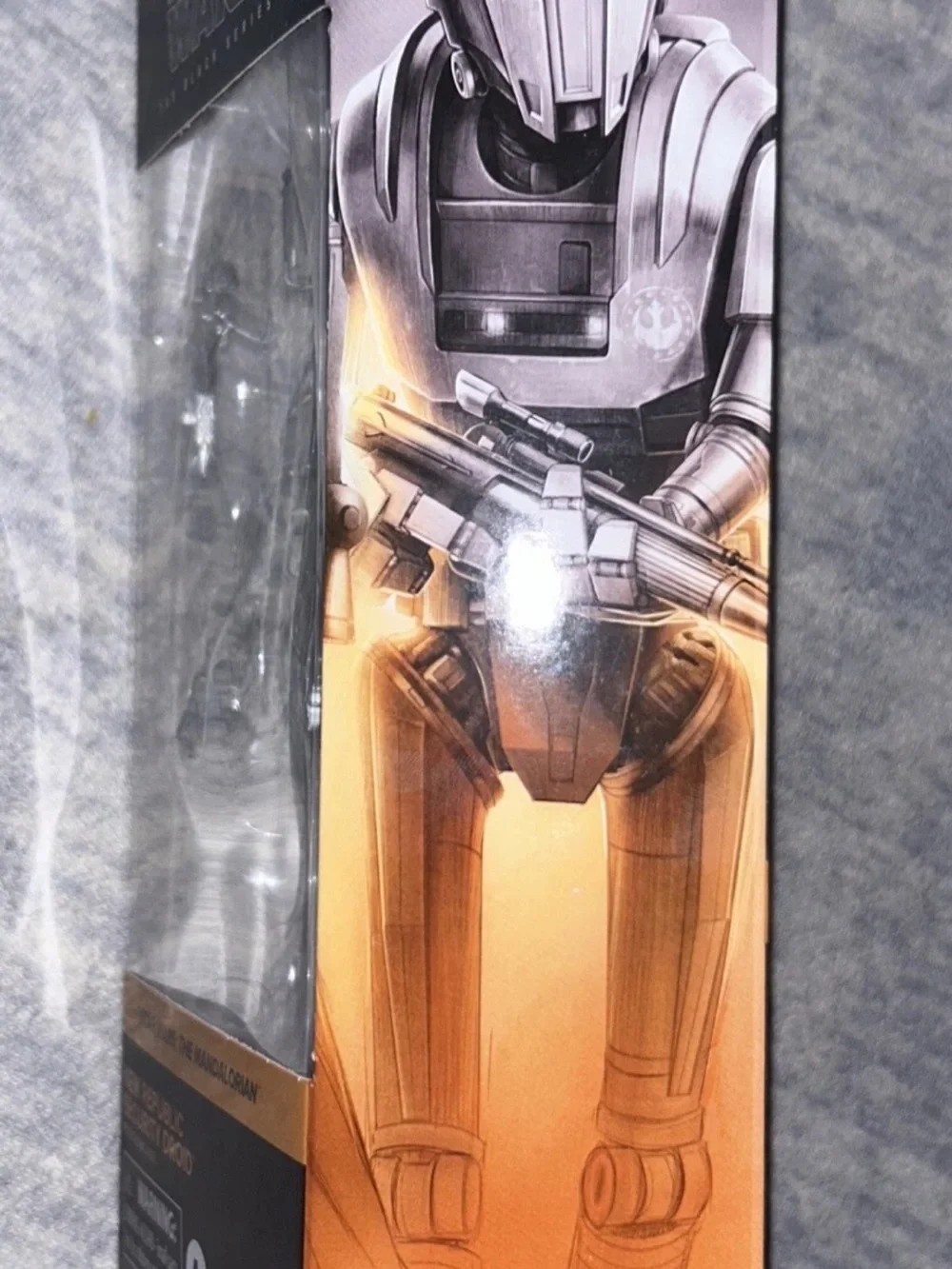Star Wars: The Black Series - The Mandalorian Droid 6